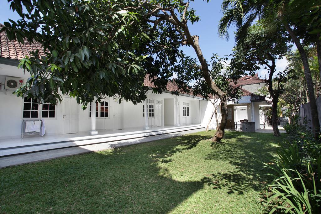 Matahari Inn Legian Room photo