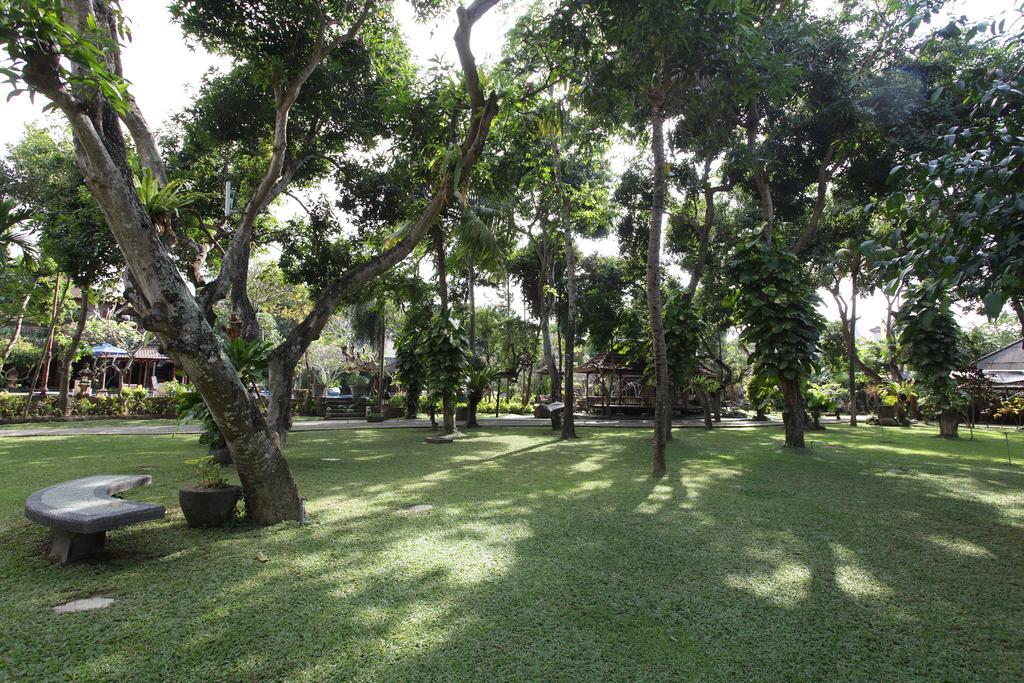 Matahari Inn Legian Exterior photo