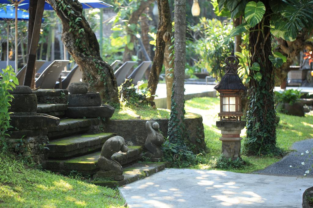 Matahari Inn Legian Exterior photo